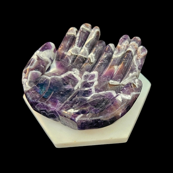 Dream Amethyst Hands - Picture 4 of 7